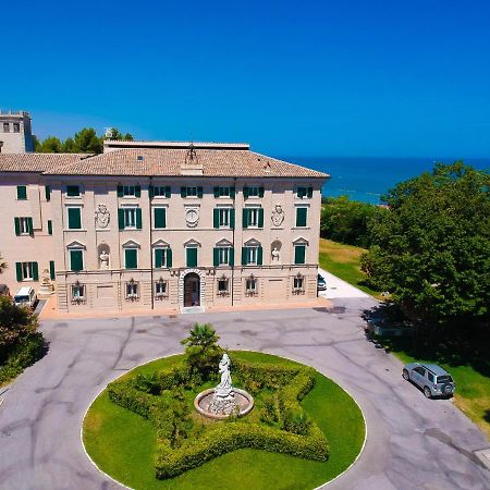Отель Domus Stella Maris - Casa Per Ferie Анкона Экстерьер фото