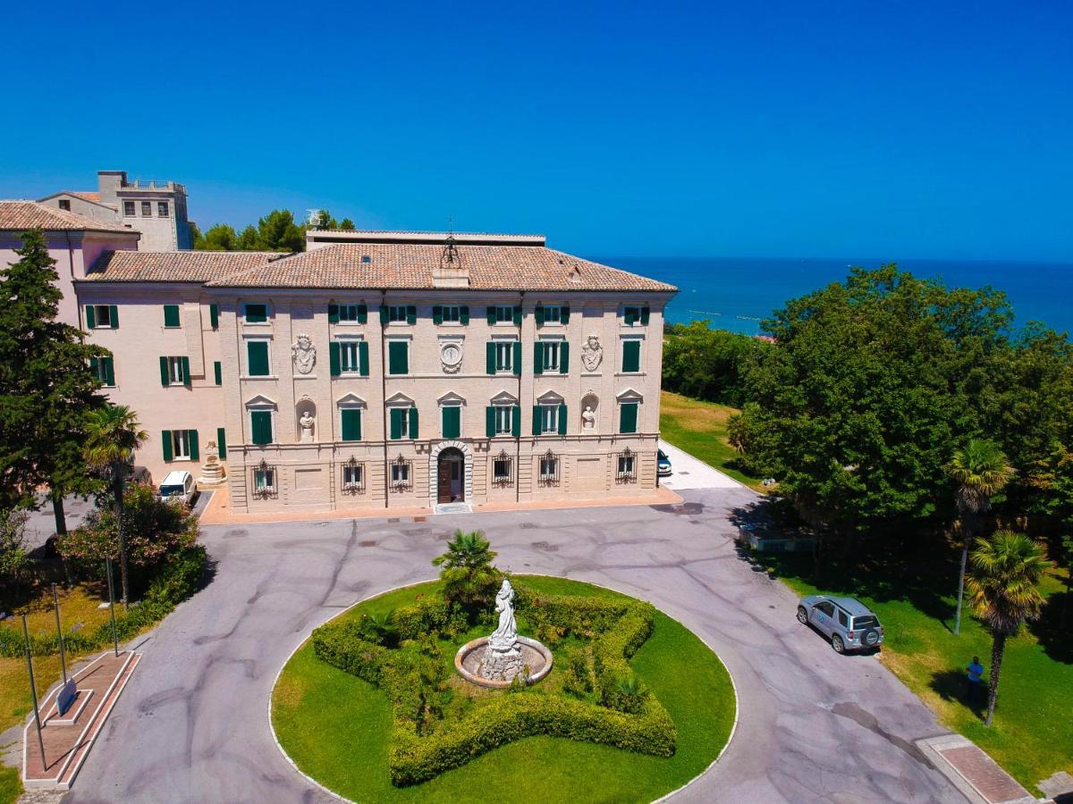 Отель Domus Stella Maris - Casa Per Ferie Анкона Экстерьер фото