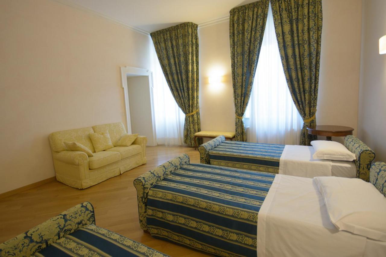 Отель Domus Stella Maris - Casa Per Ferie Анкона Экстерьер фото