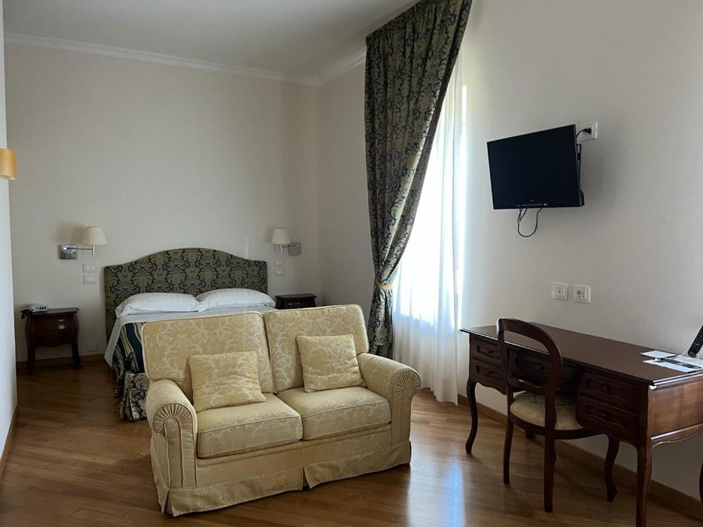 Отель Domus Stella Maris - Casa Per Ferie Анкона Экстерьер фото