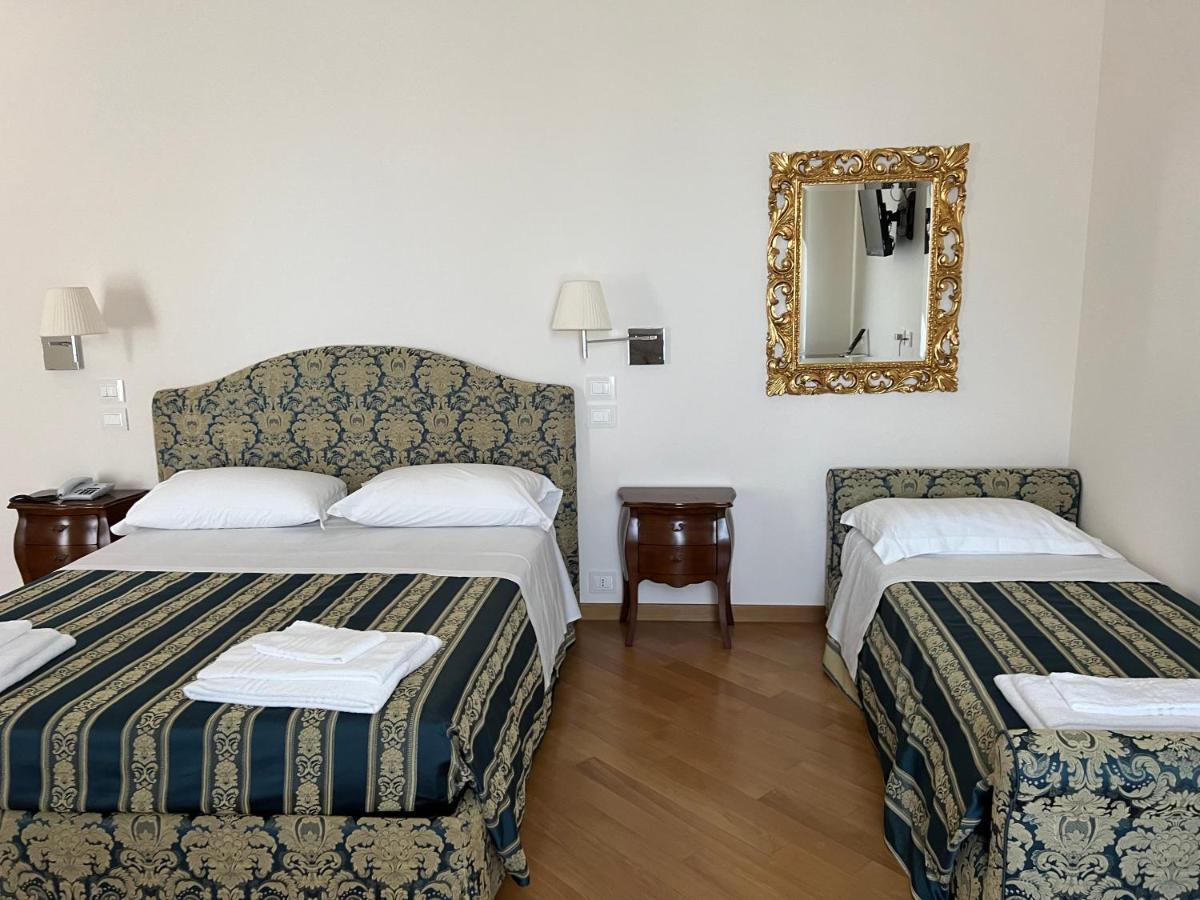 Отель Domus Stella Maris - Casa Per Ferie Анкона Экстерьер фото