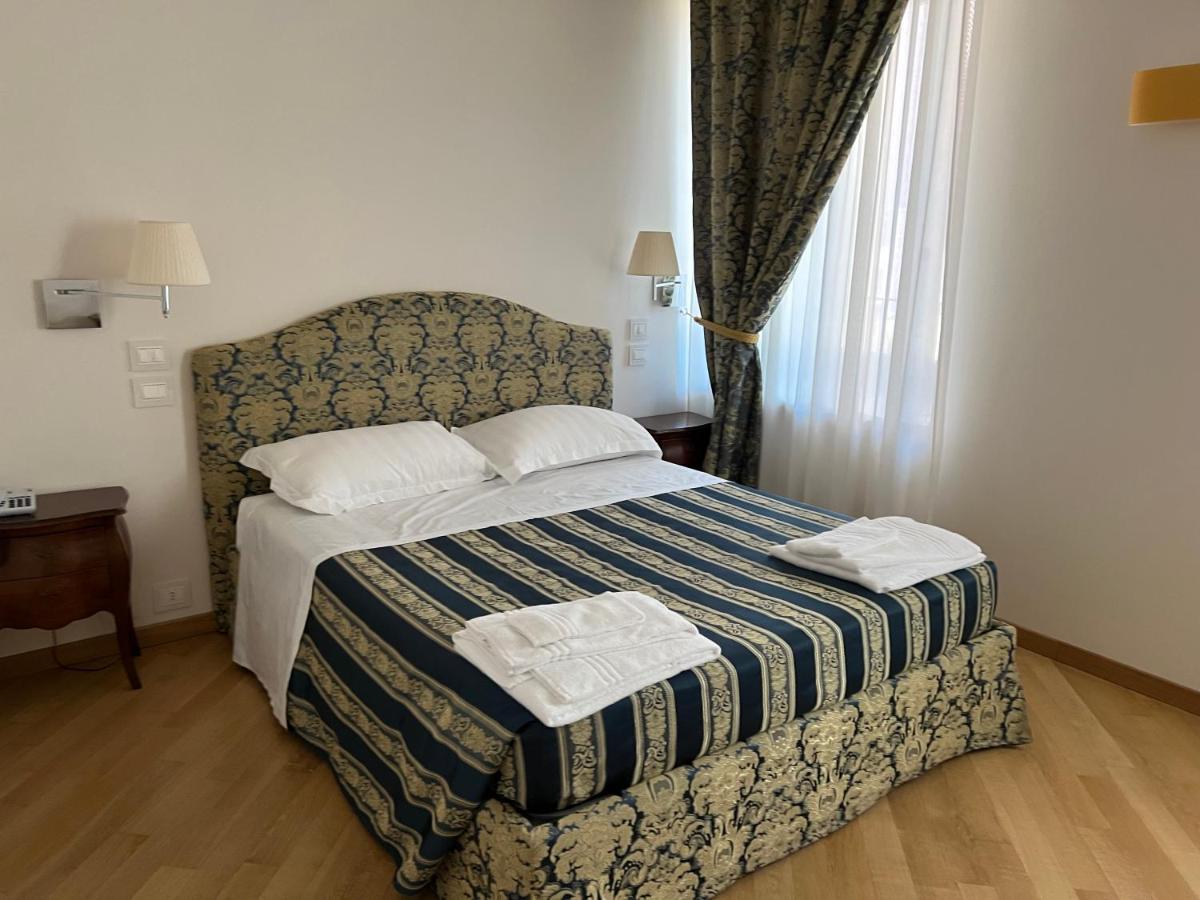 Отель Domus Stella Maris - Casa Per Ferie Анкона Экстерьер фото
