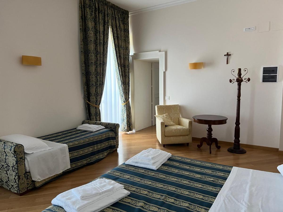 Отель Domus Stella Maris - Casa Per Ferie Анкона Экстерьер фото