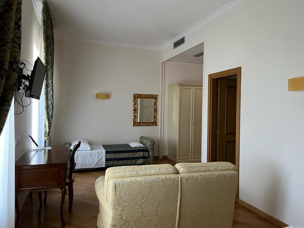 Отель Domus Stella Maris - Casa Per Ferie Анкона Экстерьер фото