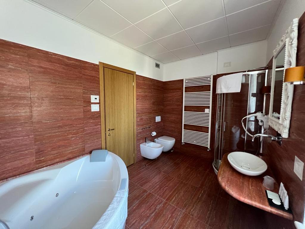 Отель Domus Stella Maris - Casa Per Ferie Анкона Экстерьер фото